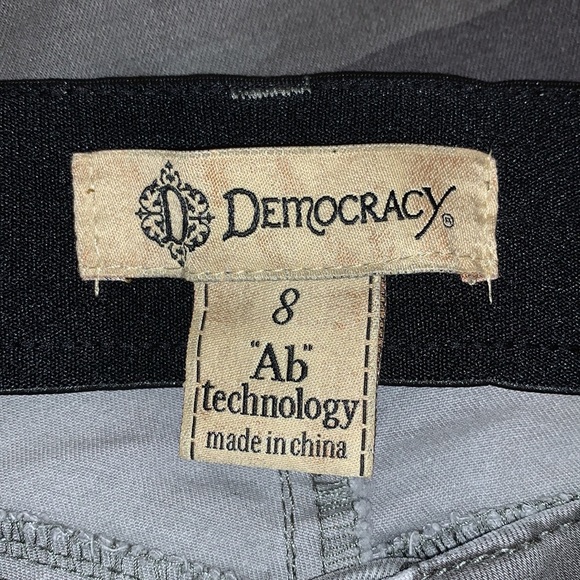 Democracy Jeans - Picture 3 of 7
